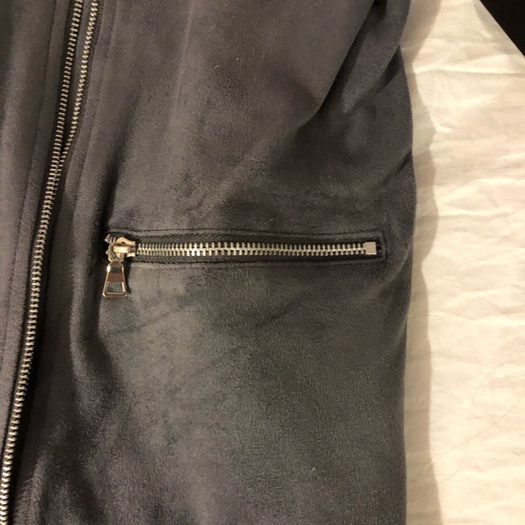 Relativity Grey Jacket - Picture 4 of 6